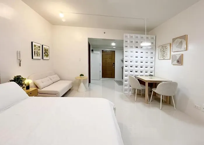 Cozy With Pool & Gym Near Ayala Center 3* Cebu